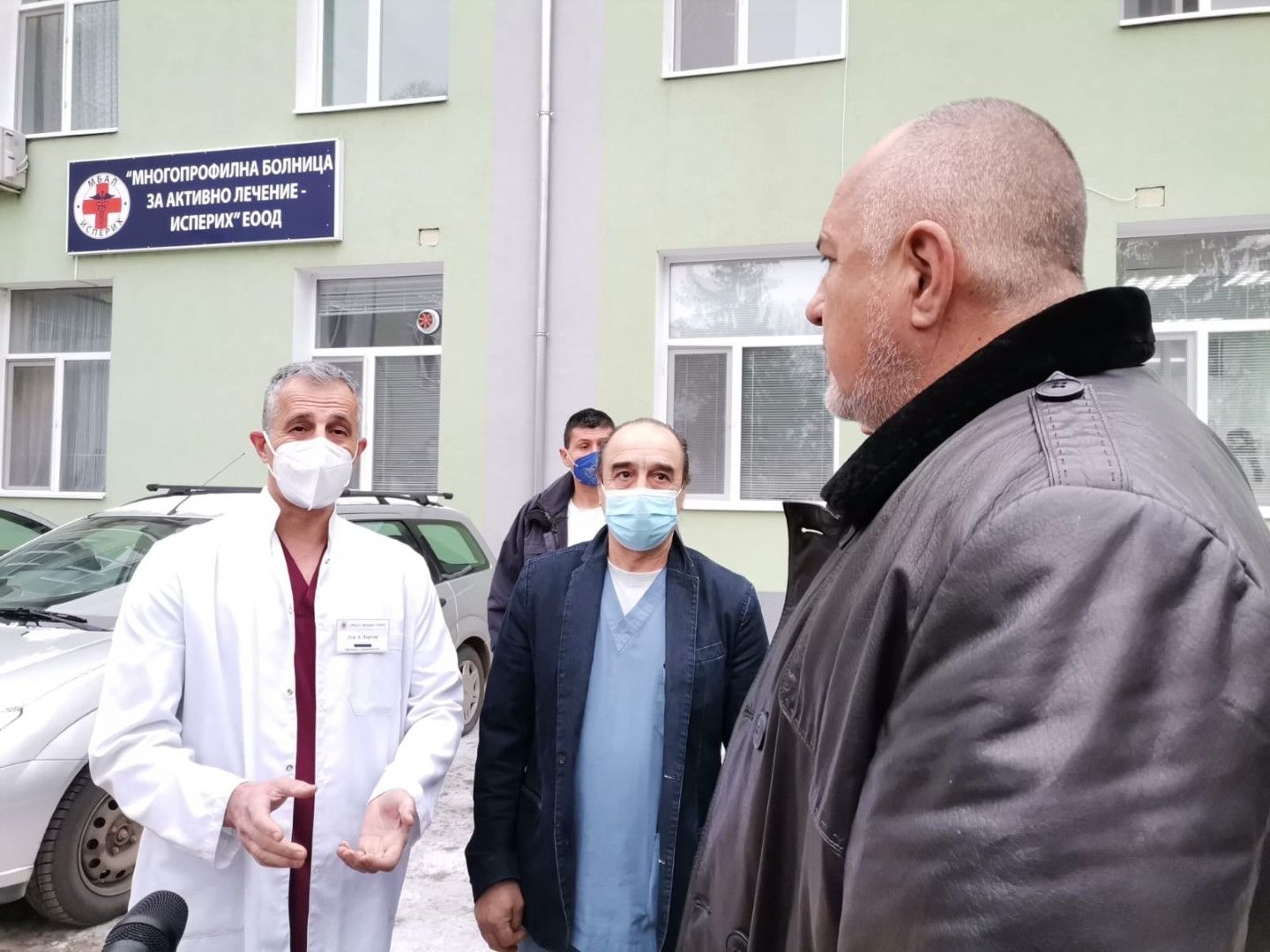 Хората не правят разлика държавна или общинска е болницата, каза премиерът Бойко Борисов в Исперих
