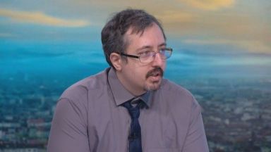 От този понеделник на училище се връщат учениците от пети