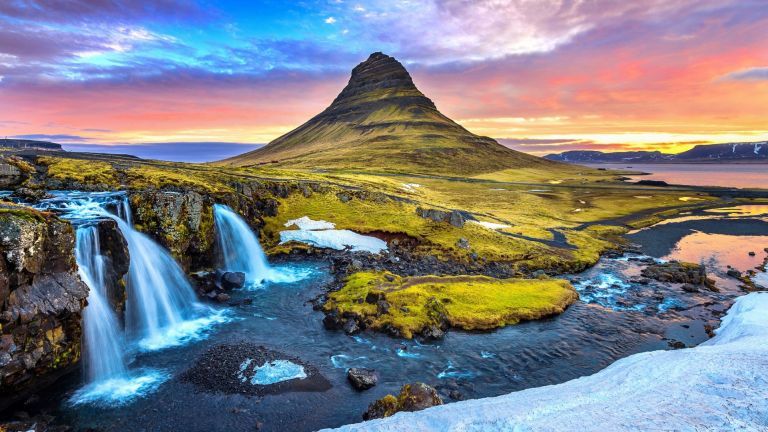 Исландия може да е върхът на потънал континент