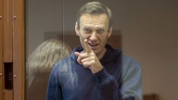 Руски съд постанови опозиционните организации на Навални да спрат дейност