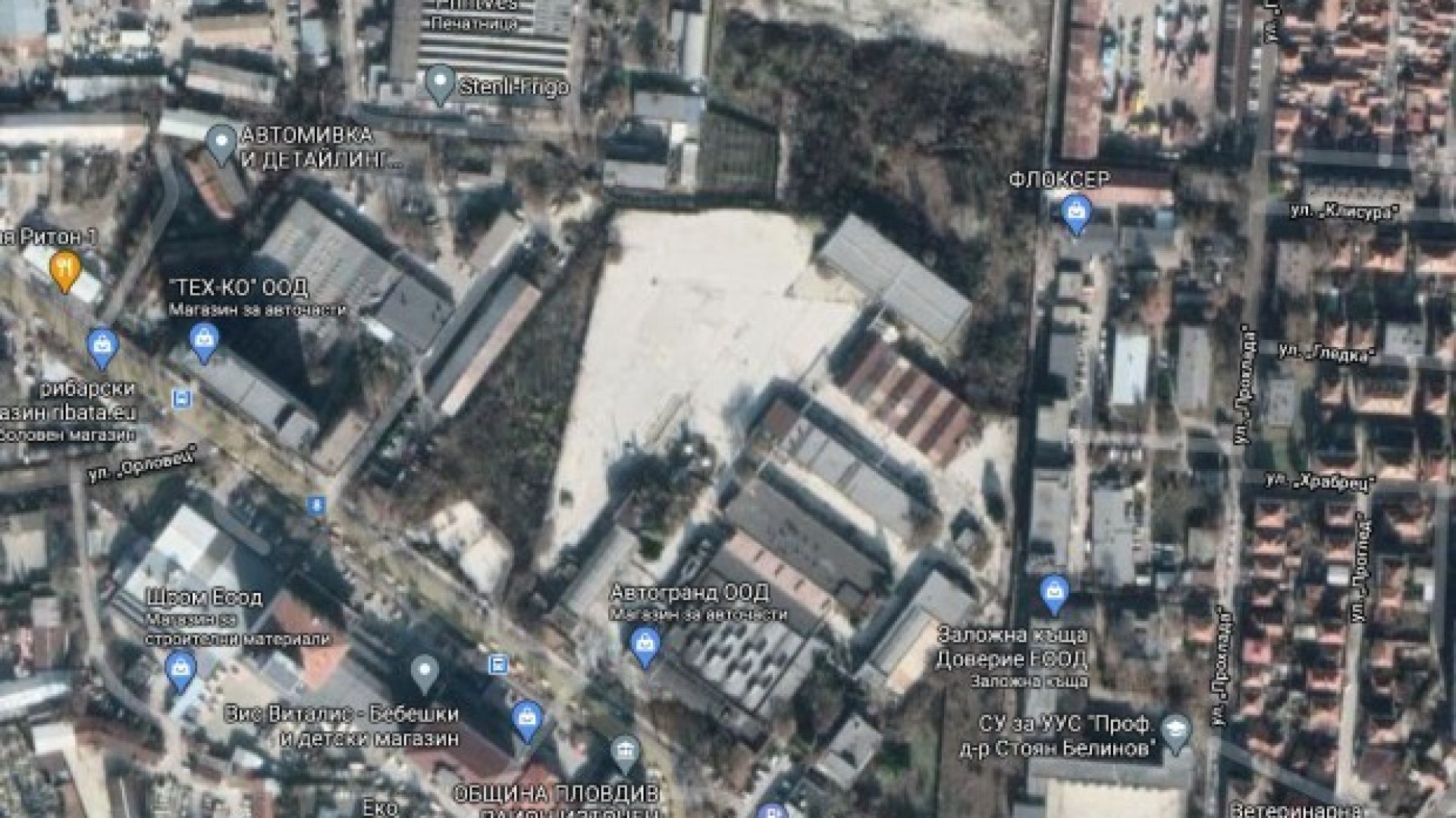 Свиха застрояването на терена на бившия завод на Кока-Кола в Пловдив  