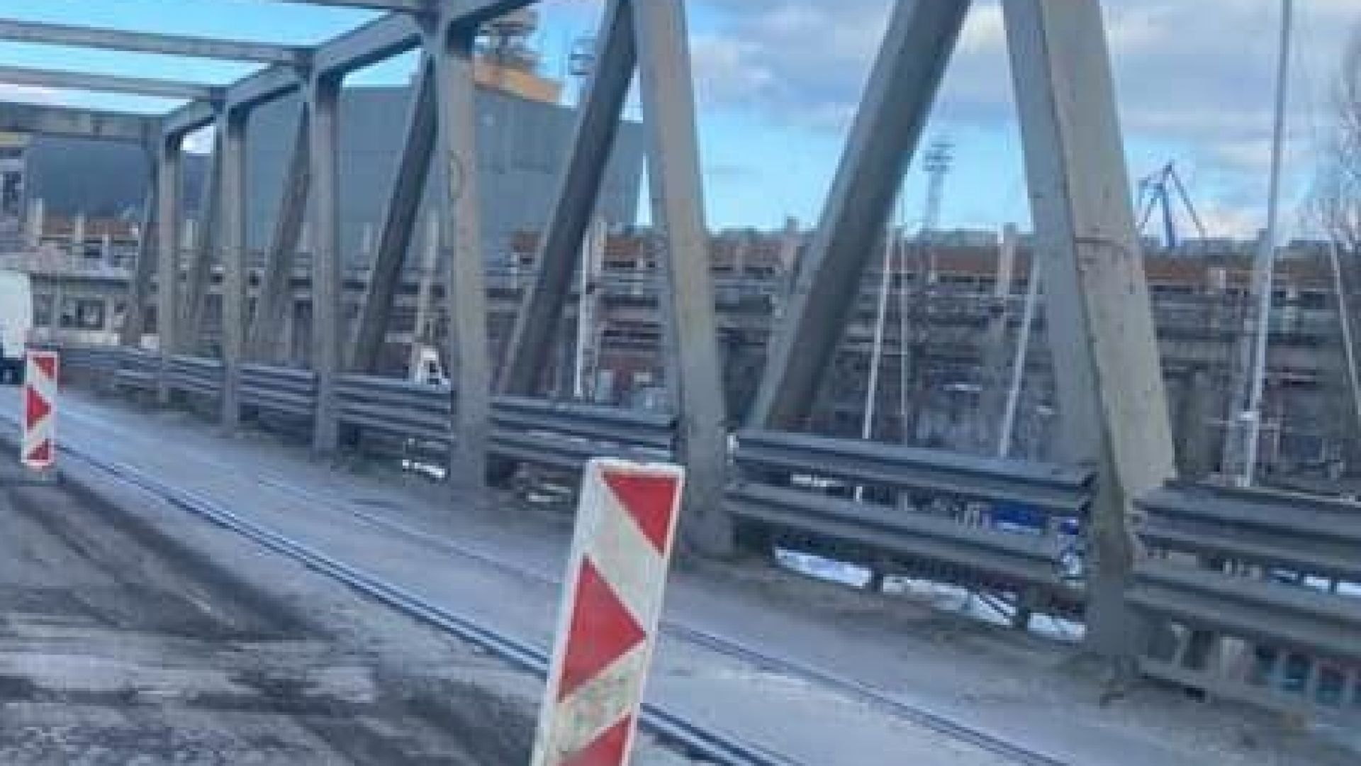 Започна ремонтът на стария метален Аспарухов мост