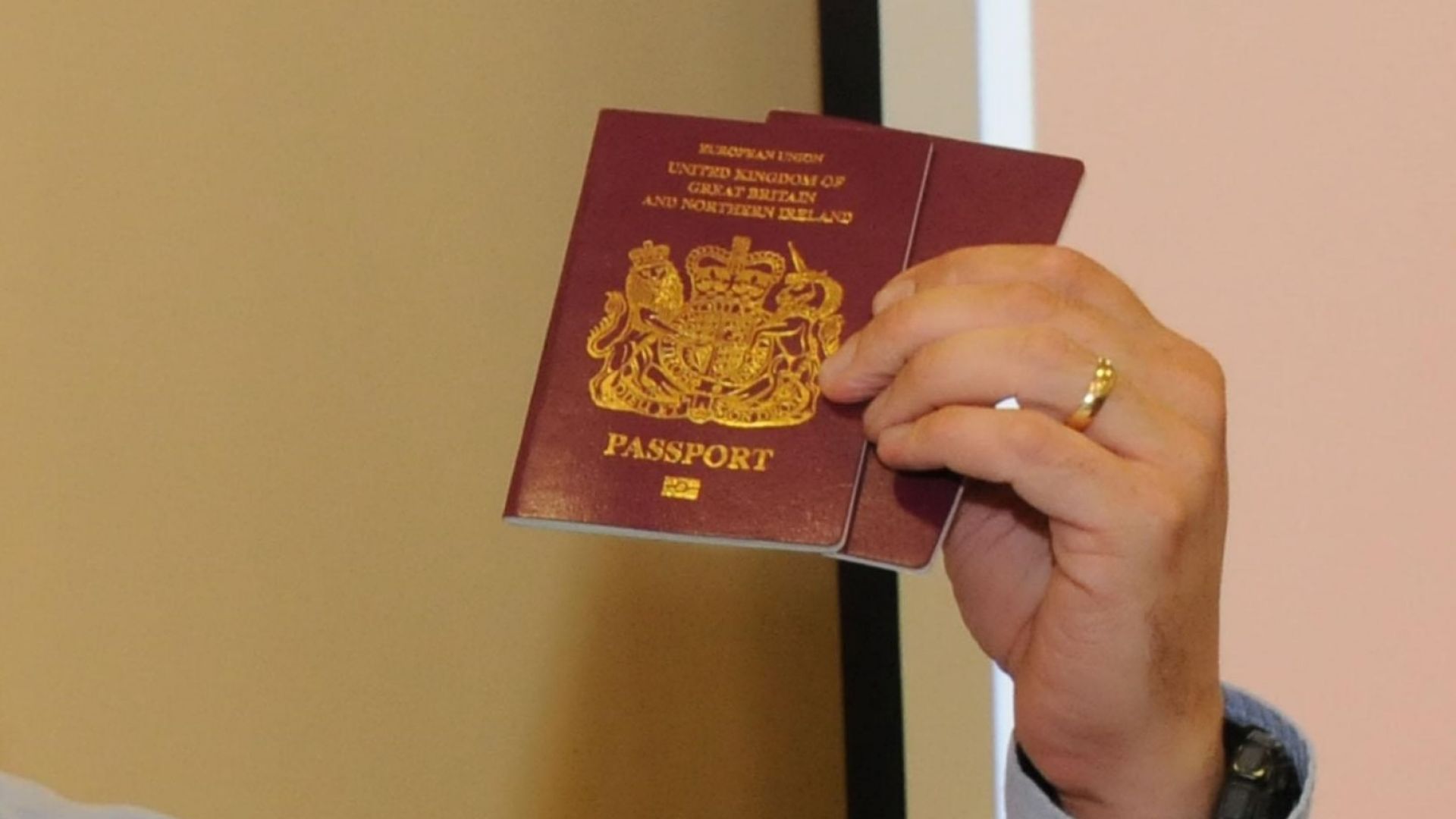 Въвеждат нов ред за кандидатстване за българско гражданство