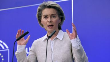 Европейската комисия сключва второ предварително споразумение с Модерна за допълнителна