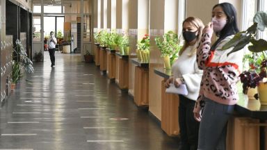 От днес до 2 март за присъствено обучение в училищата