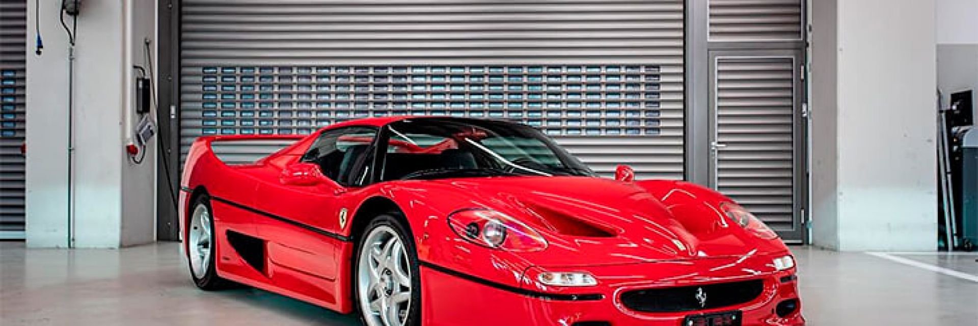 Себастиан Фетел продава осем уникални автомобила (галерия)