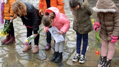 Виж още За 148 а поредна година хората в цяла България