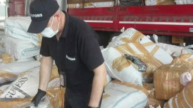 Нов вид контрабанда свързан с предпазните средства срещу COVID 19 През