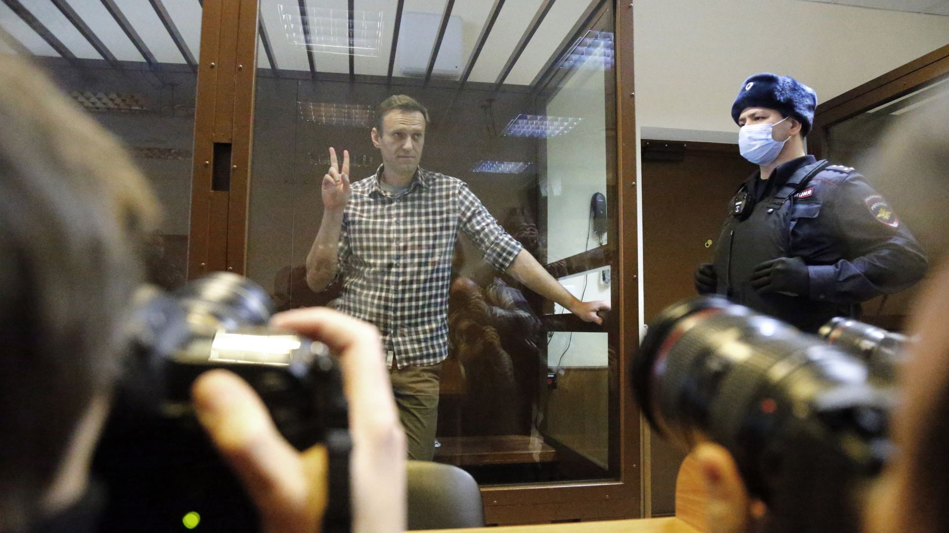 Руският съд потвърди присъдата на Навални, но намали леко срока