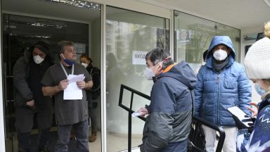 Зелените коридори ще останат и през седмицата ако има достатъчно