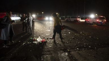 Полицията в Амстердам е разпръснала със сила демонстранти протестиращи срещу