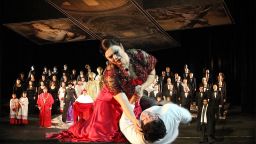 Маестро Оливър фон Донани ще дирижира "Тоска" в Софийската опера