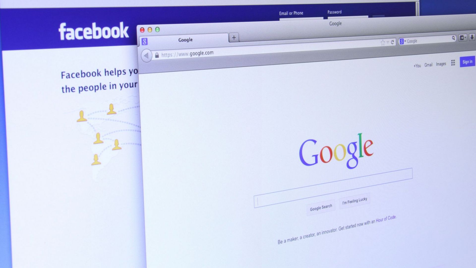 "Гугъл" и "Фейсбук" въведоха задължителна ваксинация за служителите в офисите си