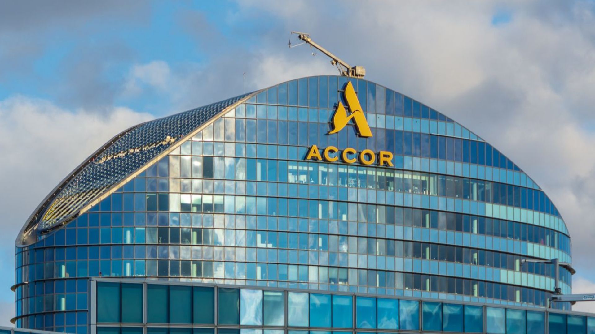 Френският гигант в хотелиерство Accor отчете над 60% спад на приходите заради пандемията