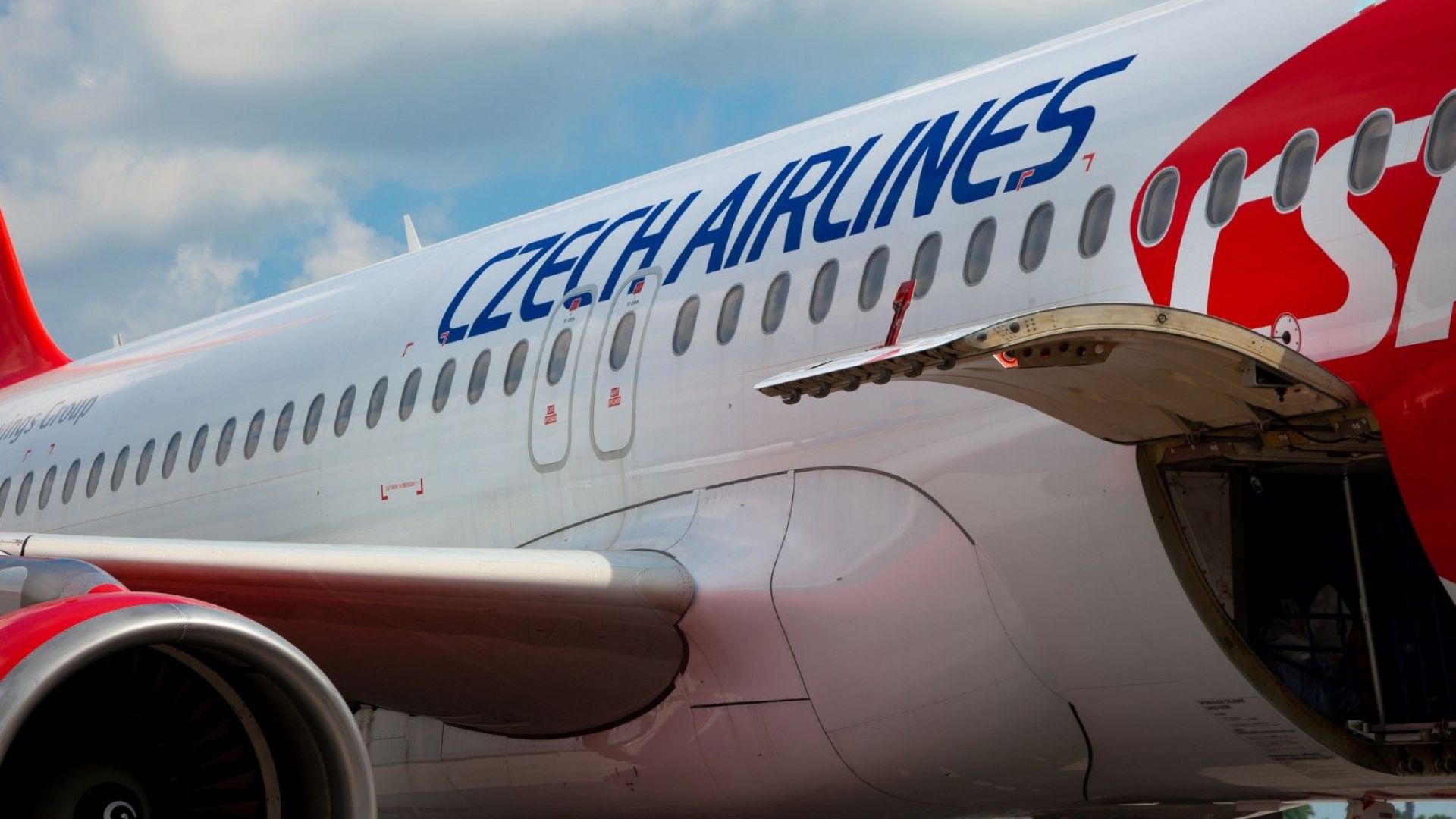 Чешкият авиопревозвач уволнява всичките си 430 служители 