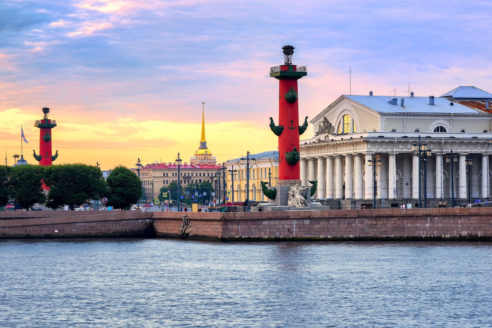 Санкт Петербург - фондовата борса в града е най-голямата в Русия извън Москва