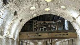 Хамам на 800 години беше изненадващо открит в бар в Севиля