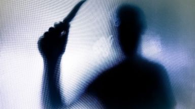 14 годишно момче от Пещера беше наръгано с нож в гърдите