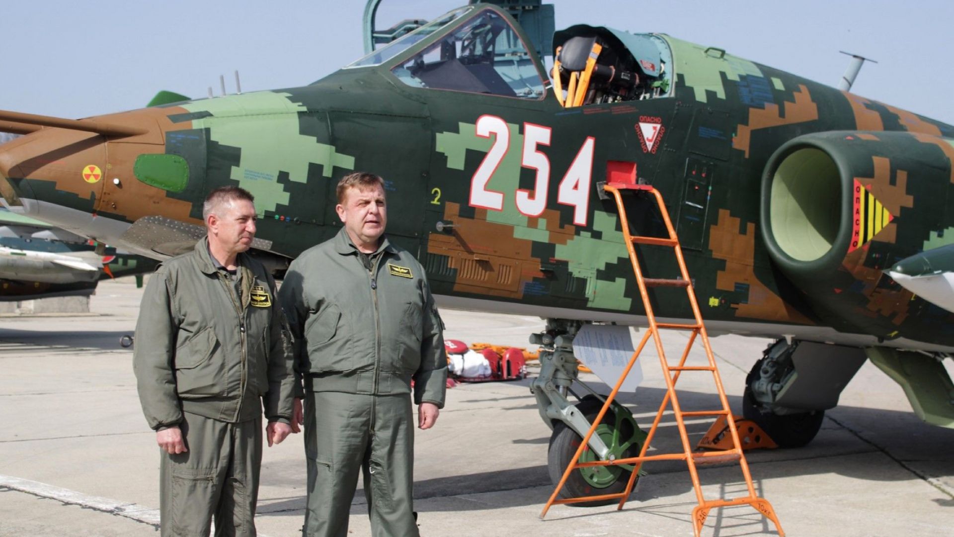 "Най-хубавият ден за авиацията ни": Самолетите Су-25 политат с модернизирана навигация