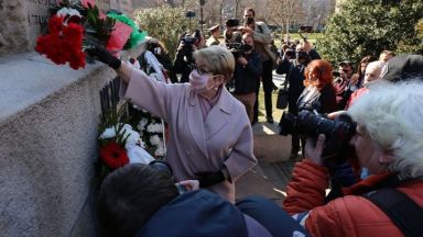 Руският посланик у нас Елеонора Митрофанова поздрави българите по случай