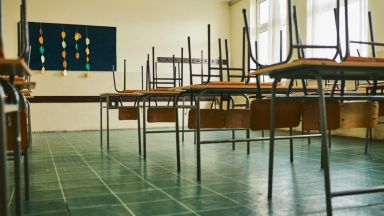 Министерството на образованието и науката няма да променя утвърдения график