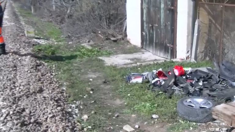 Сблъсък на жп релсите край Пловдив прати две жени в