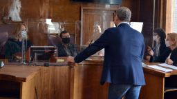 Разпитаха иконома и чистачките на Пламен Бобоков, правят нова експертиза на артефактите