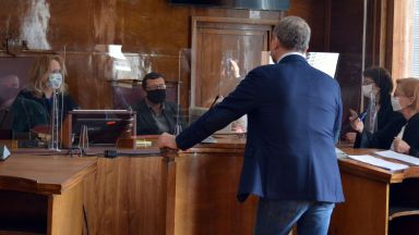 Русенският окръжен съд назначи днес допълнителна тройна съдебно археолгическа експертиза за