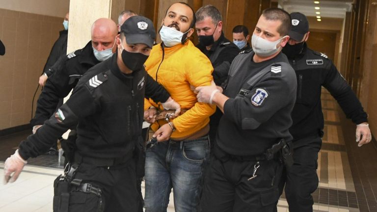 Съдът отстрани индиеца Сид Сингх от Съдебната зала. Причината -