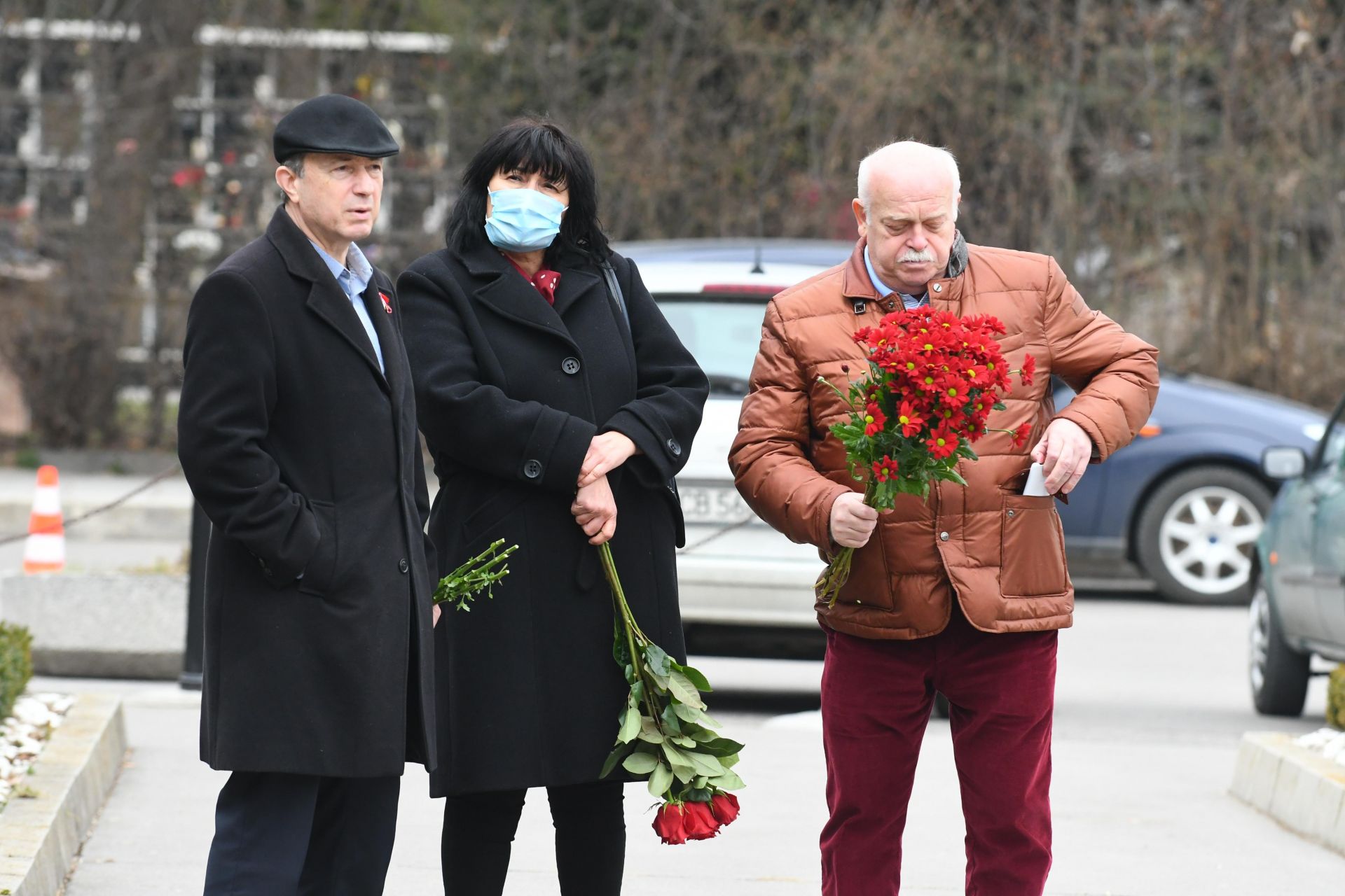 Янаки Стоилов (вляво) и режисьорът Павел Васев (вдясно) 
