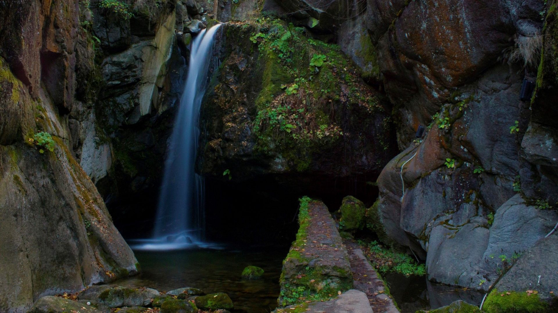 Костенски водопад: ако искате съботна кратка разходка