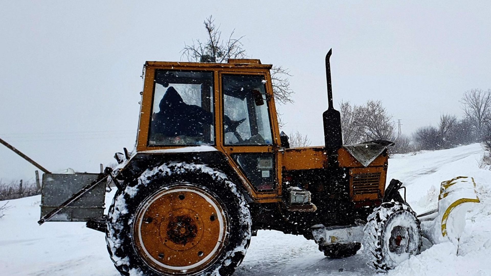 Заради снега: Затвориха пътя между Драгалевци и Алеко на Витоша