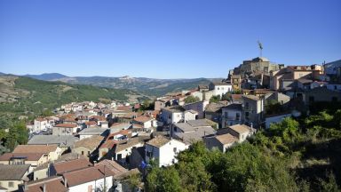 Още един италиански град продава къщи за 1 евро, при това без депозит