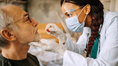 Българските граждани пътуващи за Черна гора ще трябва да представят