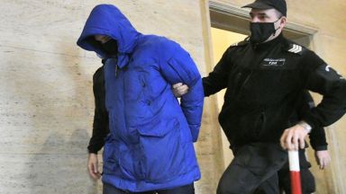 Кристиан Николов остава в ареста