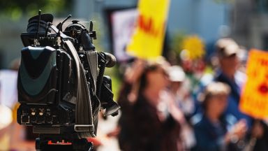 Журналисти и медии в Албания България Хърватия Франция Италия Полша