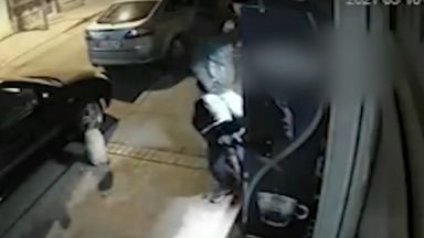  Крадци нападат вендинг автомати в Бургас (видео) 