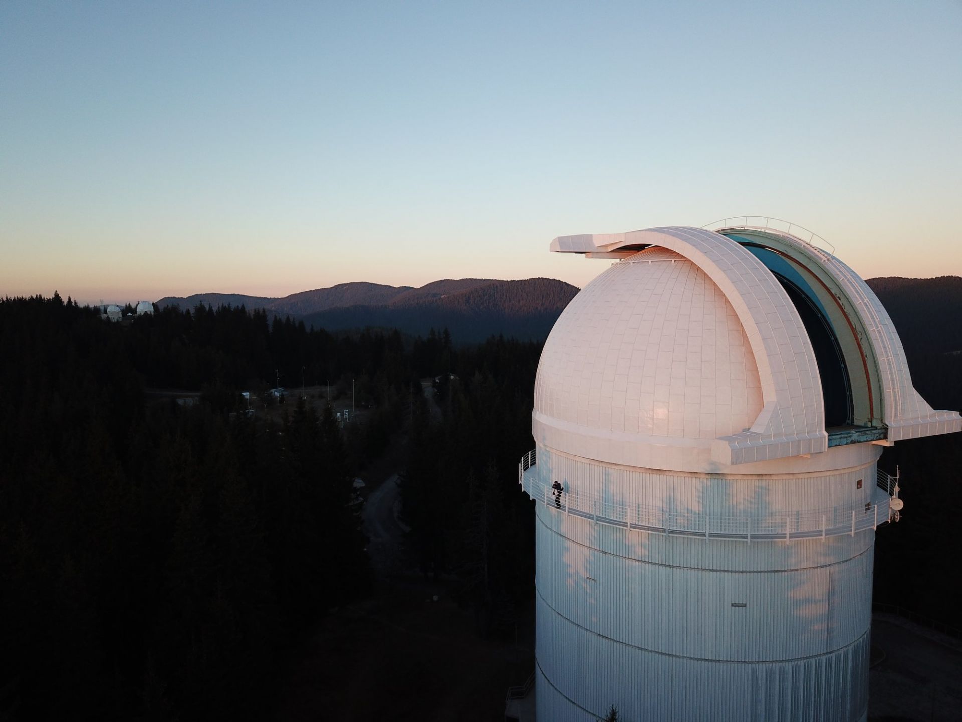 НАО "Рожен" и големият 2-метров телескоп