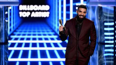 Дрейк сътвори история в класацията на Billboard за сингли