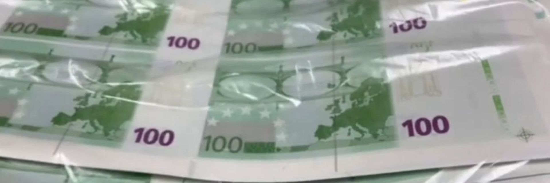 Задържаха фалшиви $4 млн. и 3,6 млн. евро в София, печатани в университет (видео)