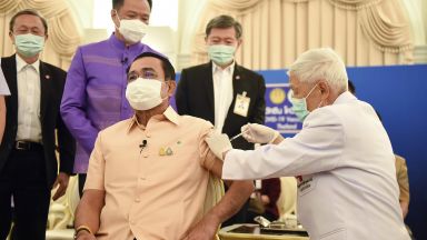Министър председателят на Тайланд Прают Чан оча стана днес първият човек в