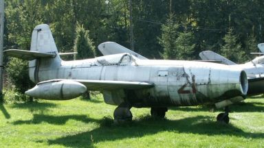 Кой бе първият реактивен самолет на ВВС на България (снимки)