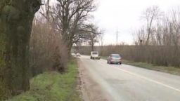 Фатален удар в дърво при силен дъжд, загина млад шофьор