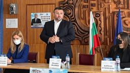 Младен Маринов и Николина Ангелкова представиха  социалните приоритети на ГЕРБ-СДС