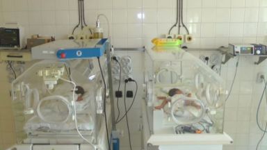 Днес е било погребението на майката на близнаците от Карнобат