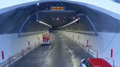 Днес се пуска движението и в тръбата за София на