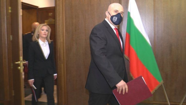 За първи път е разкрита група за шпионаж, която е