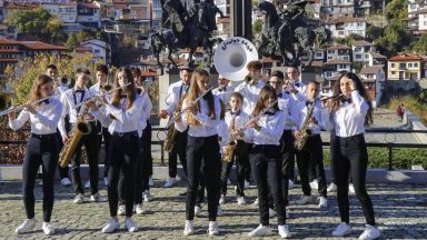 "Джуниър Бенд": Оркестърът, който разчупи маршовата стъпка