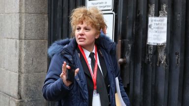 След съдебния заседания на два съдебни състава продължили цяла нощ