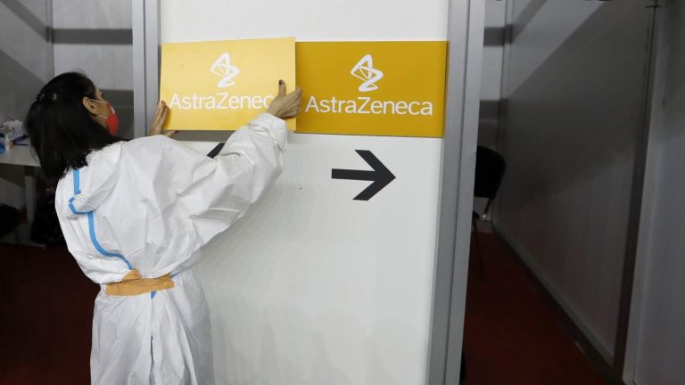 Британският здравен регулатор обяви днес, че досега е идентифицирал 30